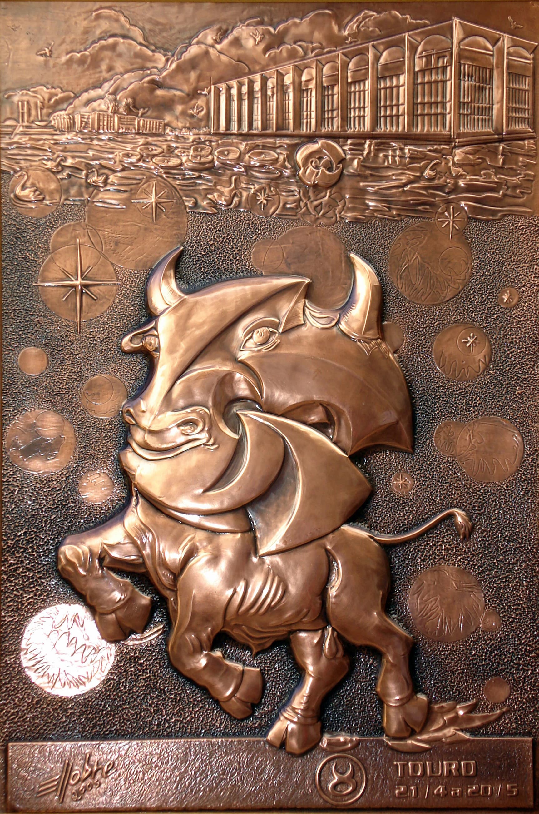 Touro — série zodiacal em bronze e cobre — obra de Emicles Nogueira Nobre, escultor em Brasília (DF)